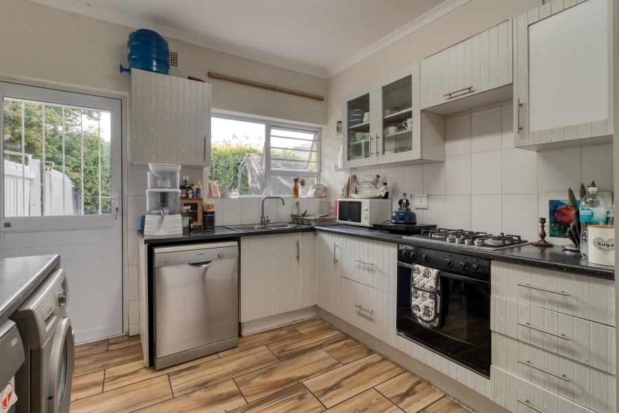 3 Bedroom Property for Sale in Martinville Western Cape